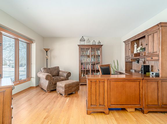 4th image of 24141 W Cabernet Ln