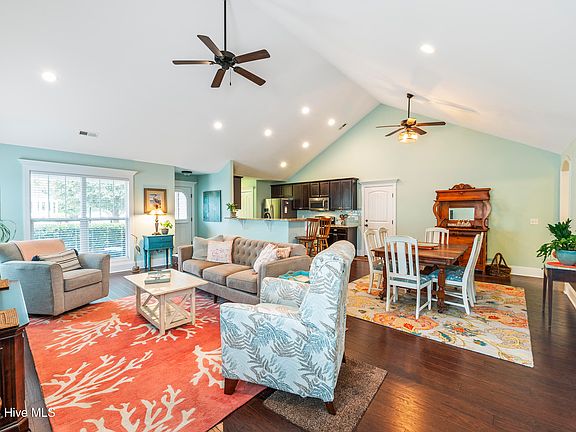 3rd image of 1110 Caney Court