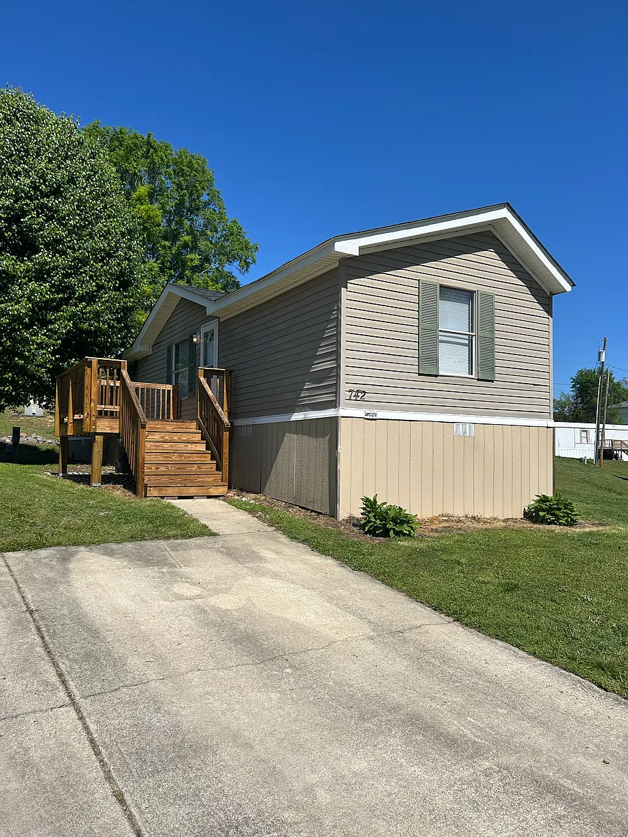 Building Photo - 742 Candlestick Ct SW