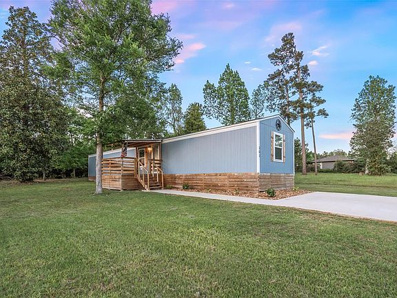 2nd image of 303 Lone Oak Rd