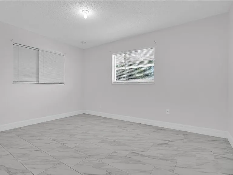 5455 10th Ave #5457 — Photo 7