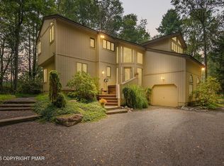 108 Blackfoot Trl, Pocono Pines, PA 18350
