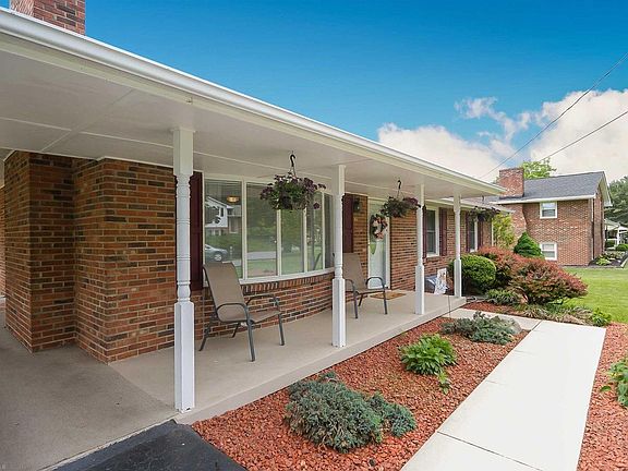 5th image of 550 Chinquapin Trl