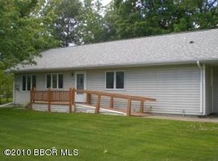 241 Oak Rd, Warroad, MN 56763