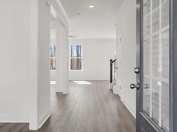 2nd image of 6061 Spring Way