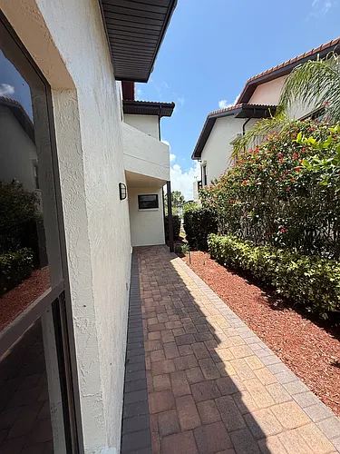 3270 River Villa Way Photo 1