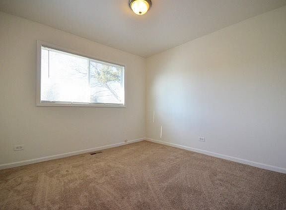 5th image of 225 Illinois Blvd
