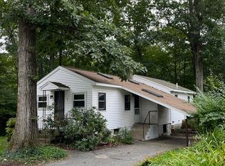 6 New St, Billerica, MA 01821