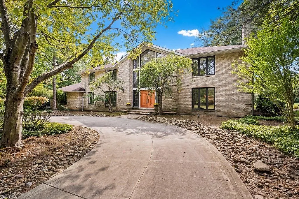 30 Stonewood Dr photo 1