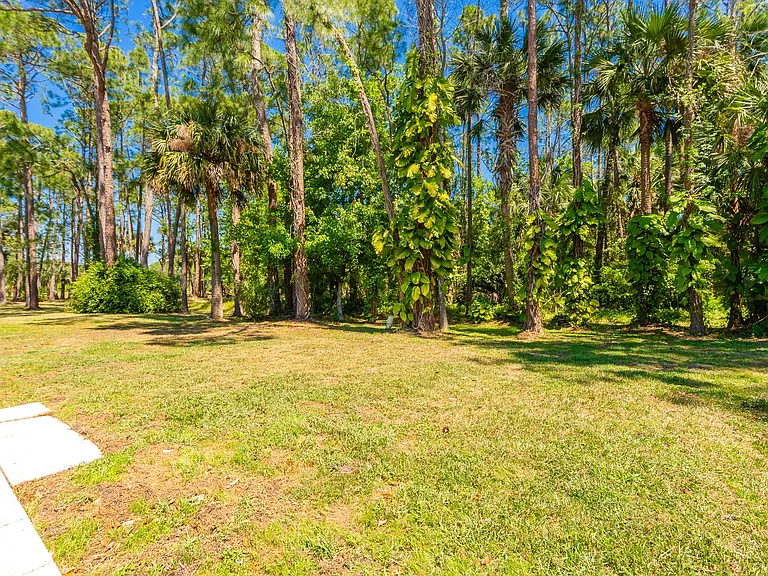 140 Pine St — Photo 29