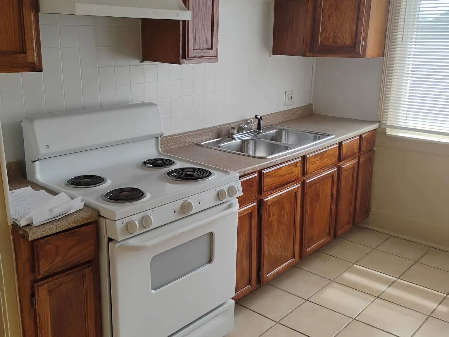 2 bed, 900 sqft, $725 — Photo 2