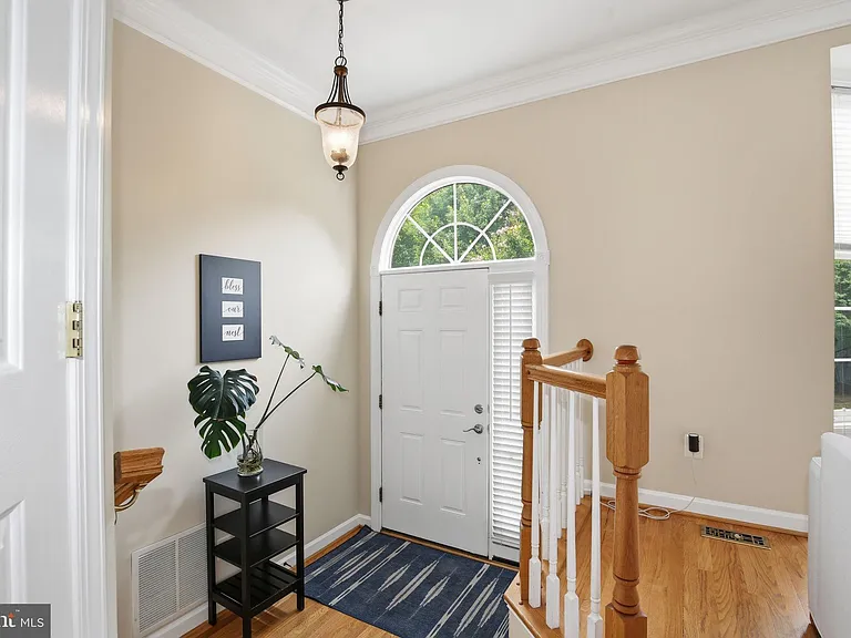 3826 Elmwood Towne Way — Photo 6