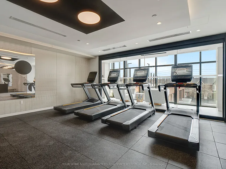 858 Dupont St #717 — Photo 40