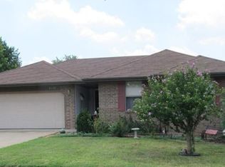 3158 W Calhoun St, Springfield, MO 65802