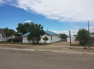 409 3rd St S, Sunburst, MT 59482