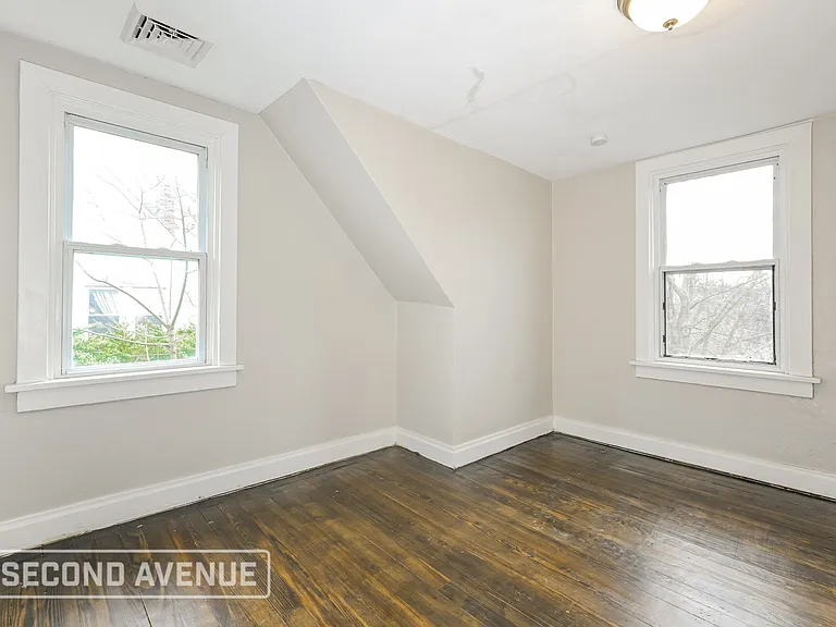 513 Kentucky Ave — Photo 9