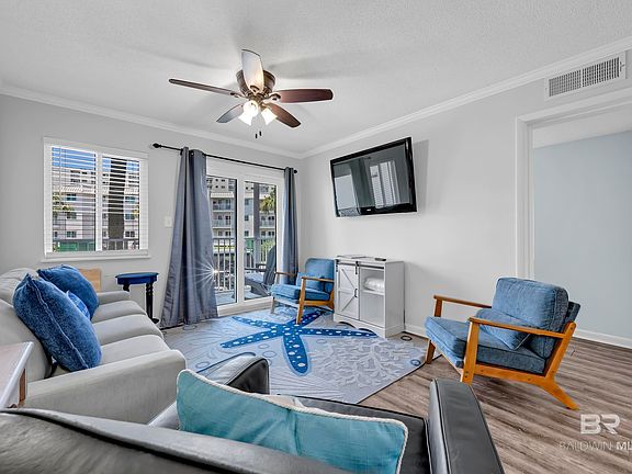 4th image of 400 Plantation Rd #2118