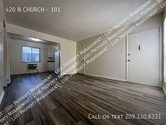 4th image of 420 N Church St #101