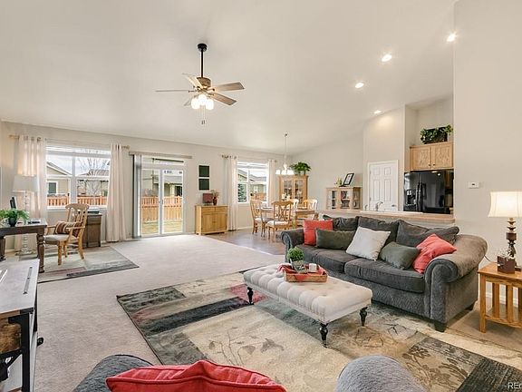 3rd image of 1558 Edenbridge Dr