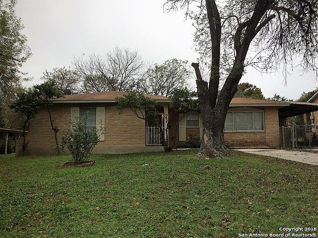 1st image of 634 Bexar Dr