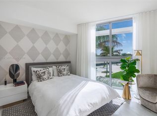 2000 Metropica Way #203, Fort Lauderdale, FL 33323