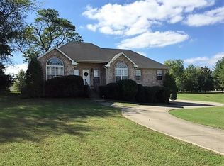 106 Longboat Ct, Gallatin, TN 37066