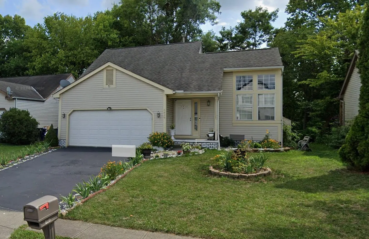 6819 Alex Dr photo 1