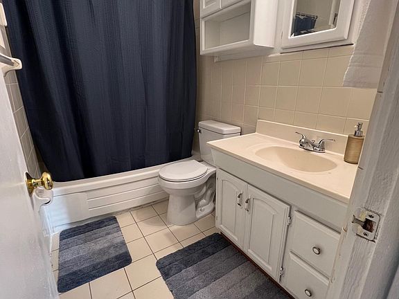 2nd Bathroom