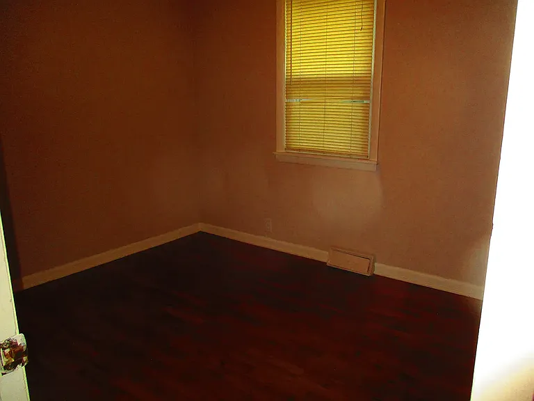 7523 Eby Ave — Photo 7