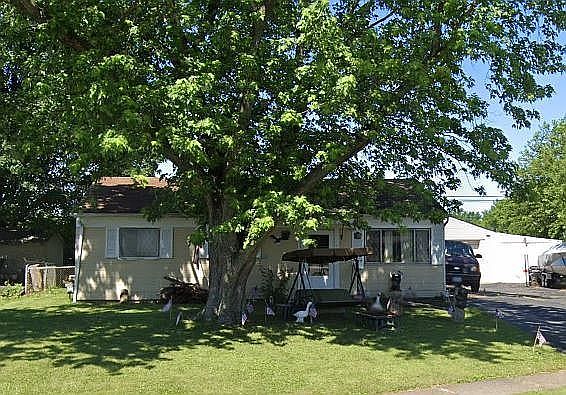 1st image of 3755 Evanston Rd