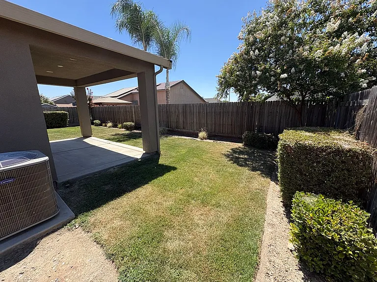 551 Montana De Oro St — Photo 24