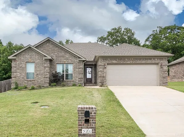 320 Austin Creek Dr, Austin, AR 72007