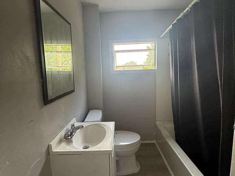 463 Oak St — Photo 15