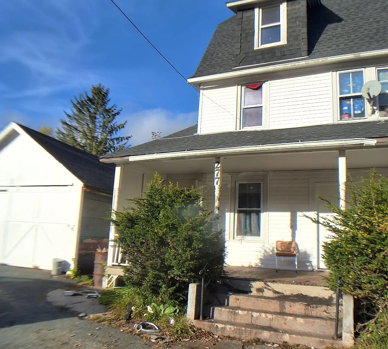 3 bed, $1,575 — Photo 2