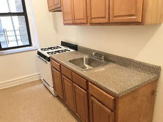 Rented by Zuz Realty | media 6