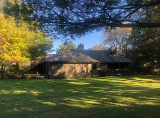 819 Dormy Ln, Barrington Hills, IL 60010