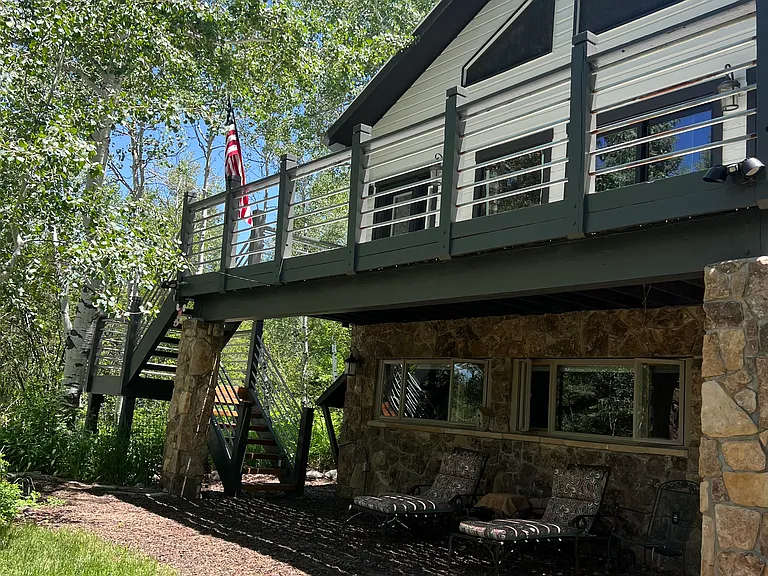 240 Sundance Ct — Photo 2
