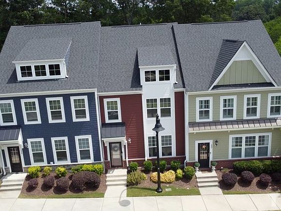 3rd image of 485 Triumph Ln