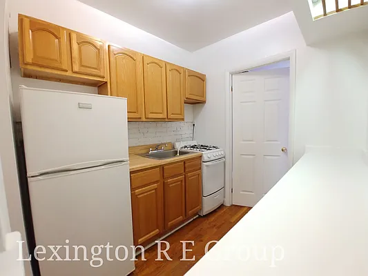 Rented by Lexington Real Estate Group | media 12
