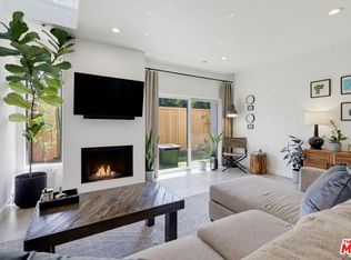 12752 Moorpark St Unit 3, Studio City, CA 91604