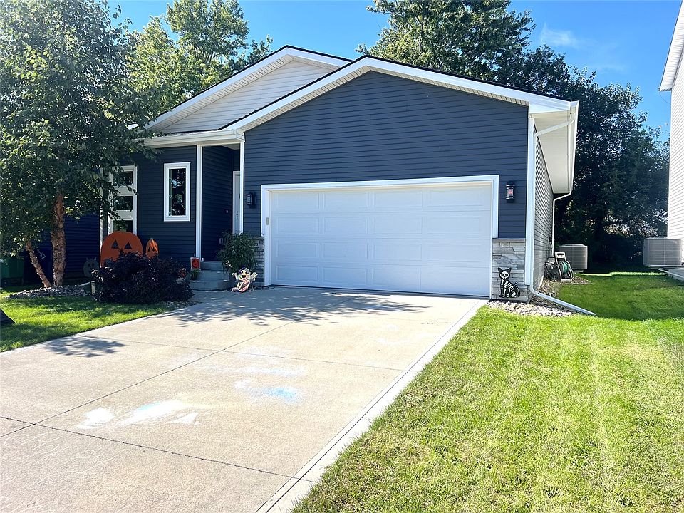 1st image of 4616 167th St