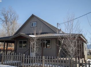 115 E 3rd St, Prairie City, OR 97869