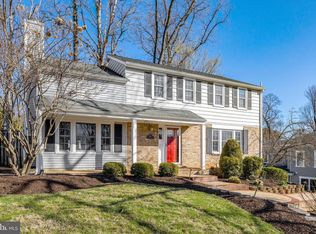 2015 Freedom Ln, Falls Church, VA 22043