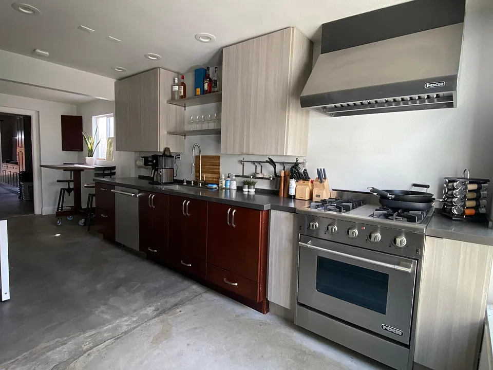 1102 Morena Blvd