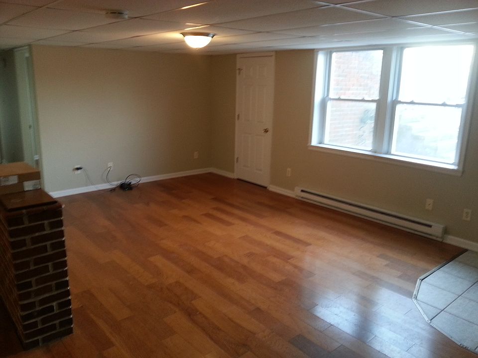 1st image of 11068 Williamsport Pike