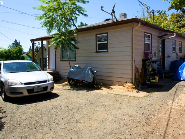 1552 SE Kane St, Roseburg, OR 97470