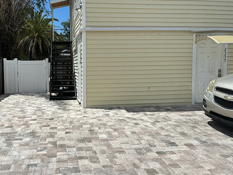 2355 Burlington Ave N #A — Photo 11