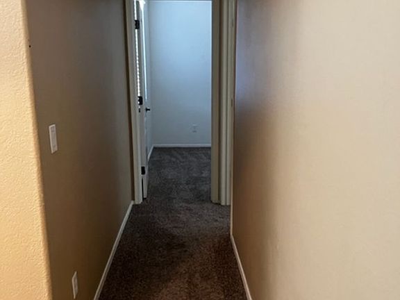 4th image of 4106 S Mariposa Dr