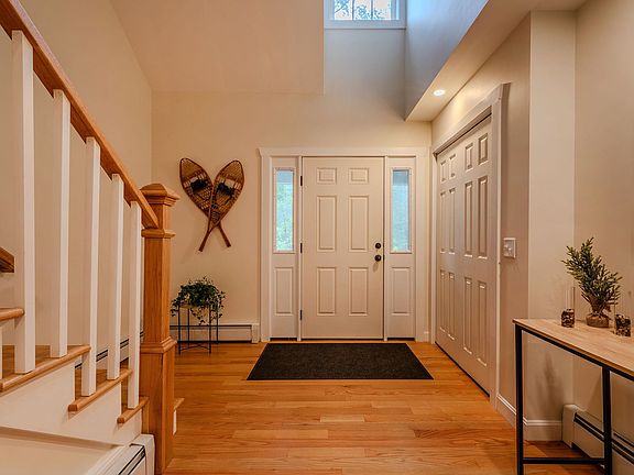 3rd image of 717 Horsenail Hill Road