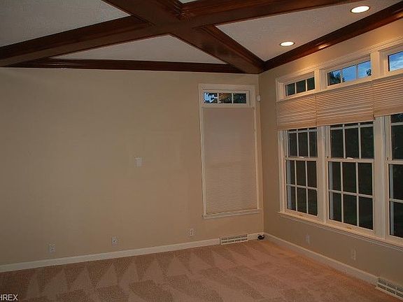 5th image of 3 River Pointe Dr
